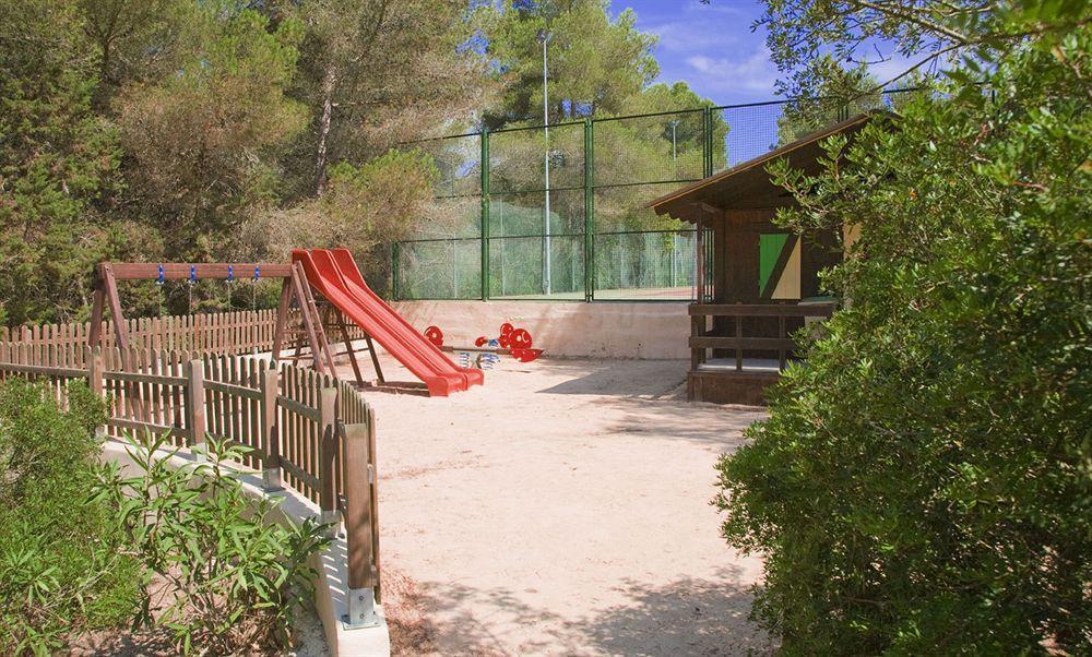 Globales Montemar Hotel Cala Llonga  Exterior photo