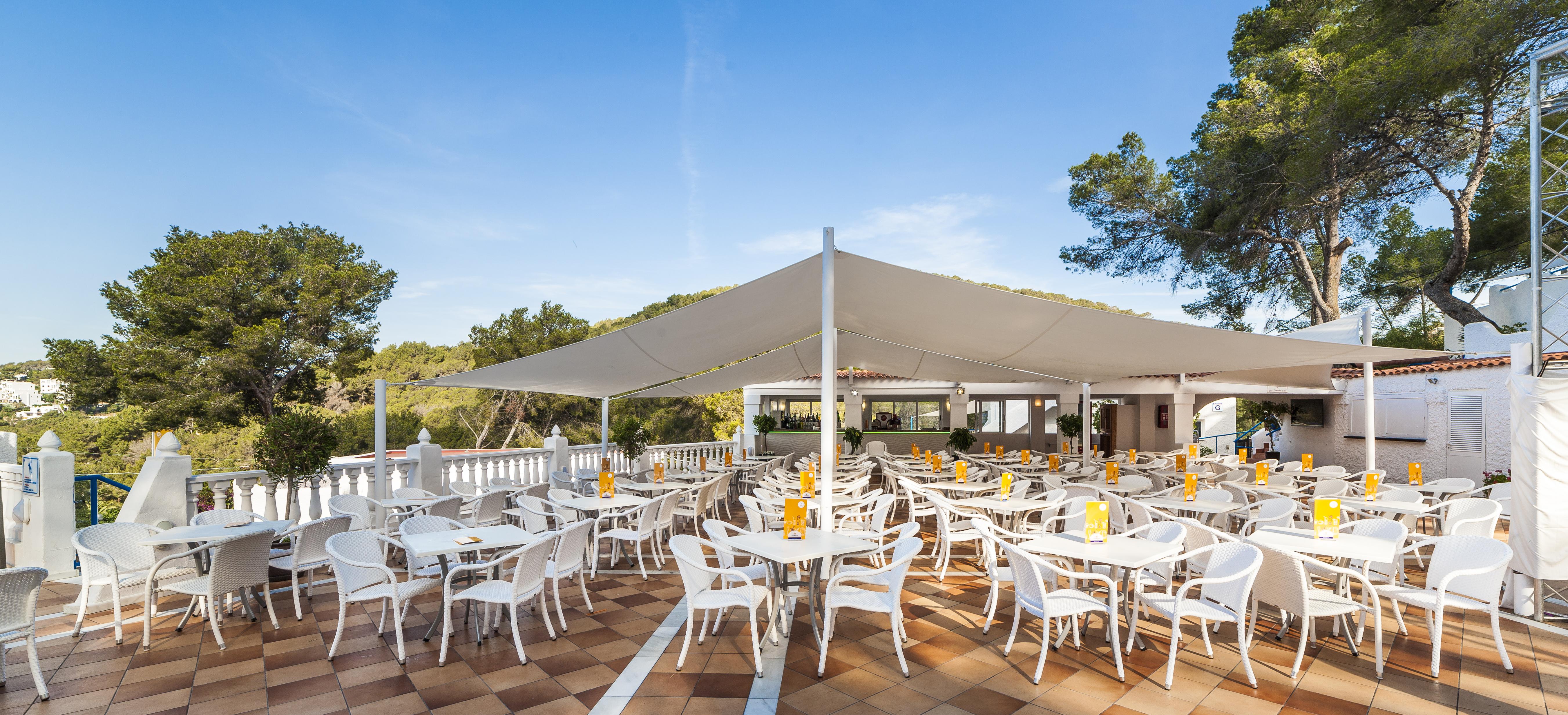Globales Montemar Hotel Cala Llonga  Exterior photo