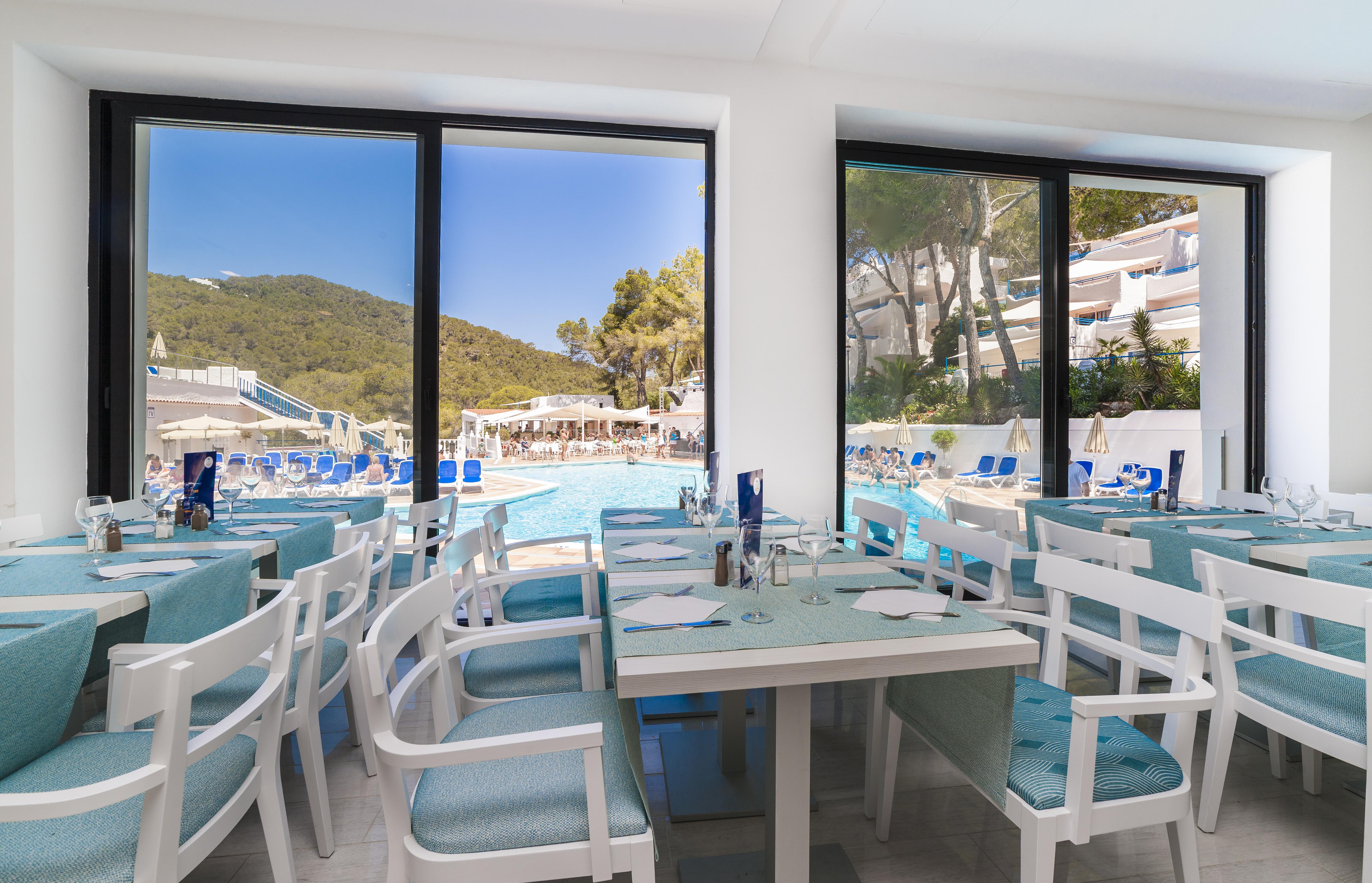 Globales Montemar Hotel Cala Llonga  Exterior photo