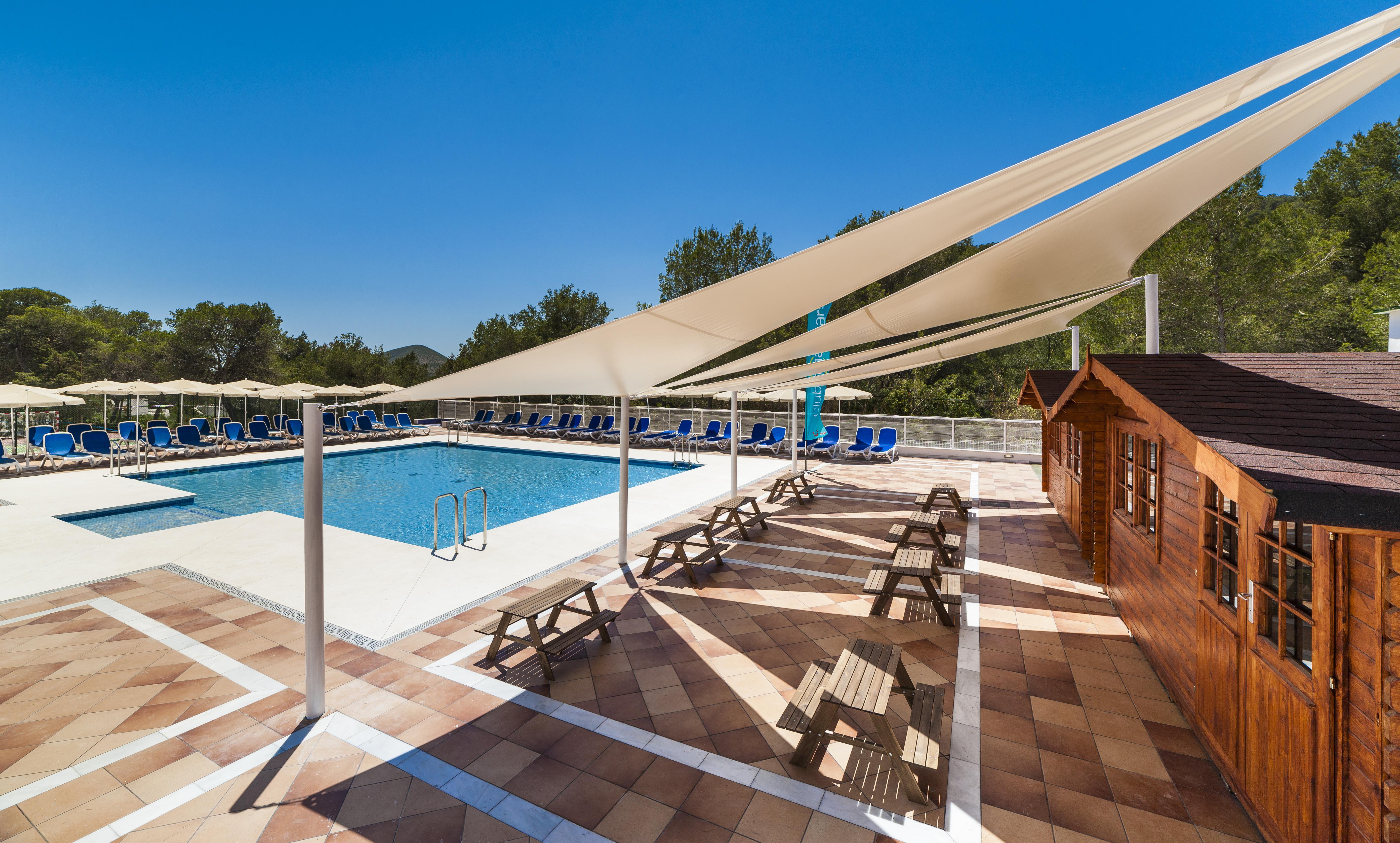 Globales Montemar Hotel Cala Llonga  Exterior photo