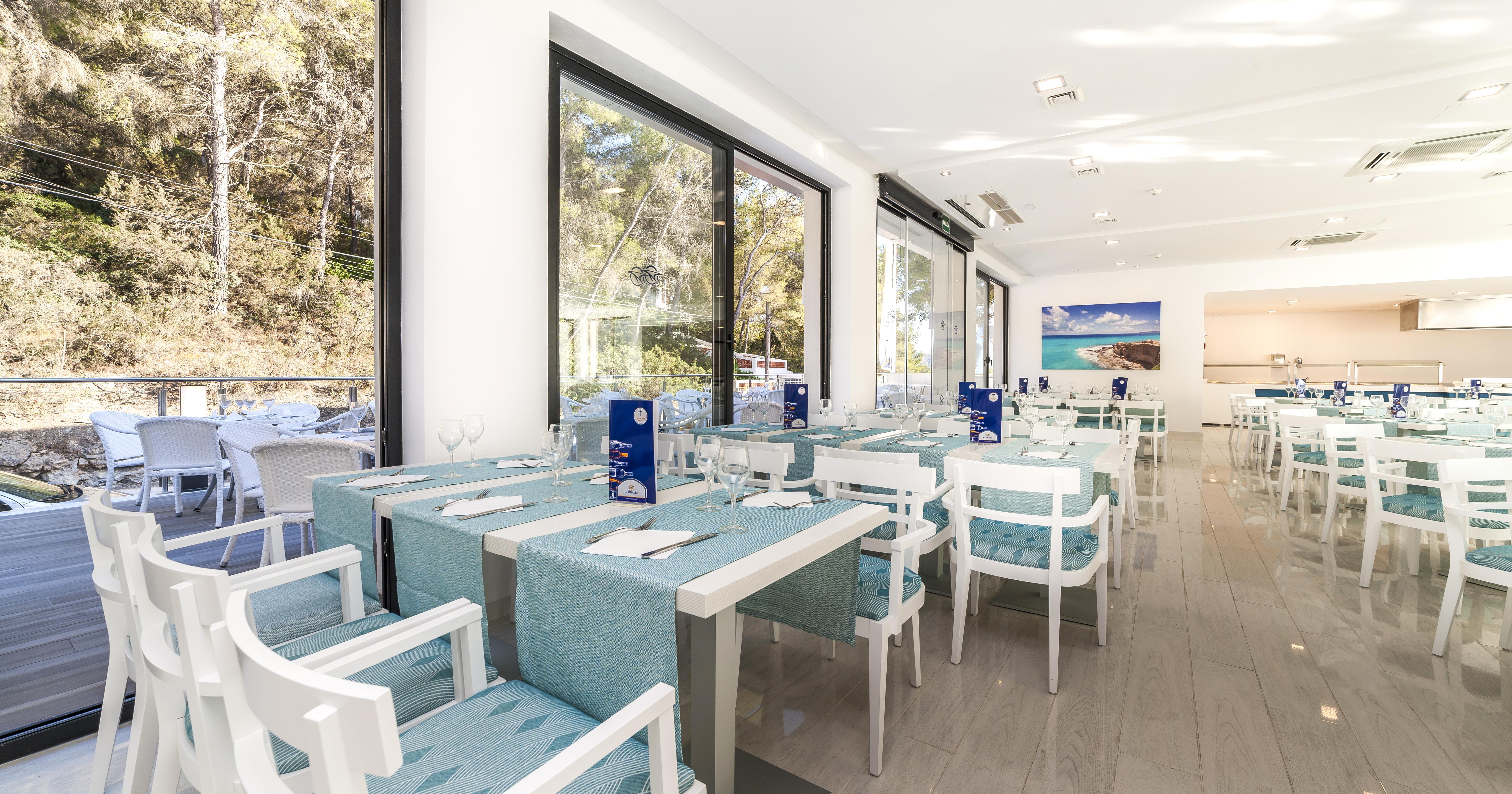 Globales Montemar Hotel Cala Llonga  Exterior photo