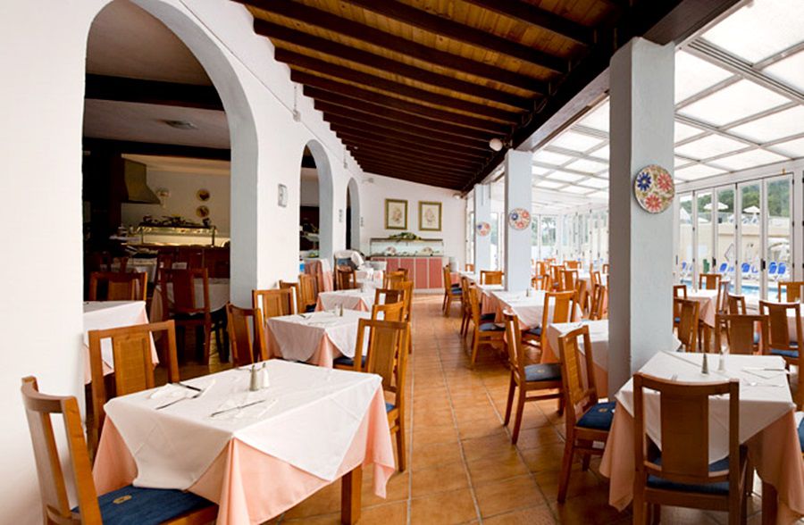 Globales Montemar Hotel Cala Llonga  Exterior photo
